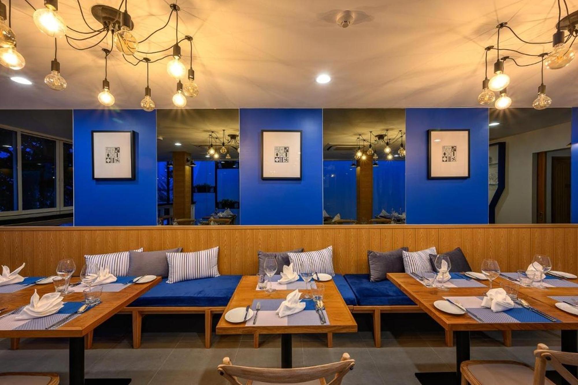 Hotel The Beachfront Phuket 5*